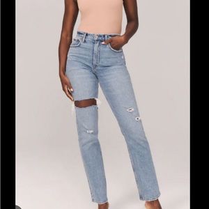 A&F 90s Straight Ultra High Rise Jeans - Curve Love